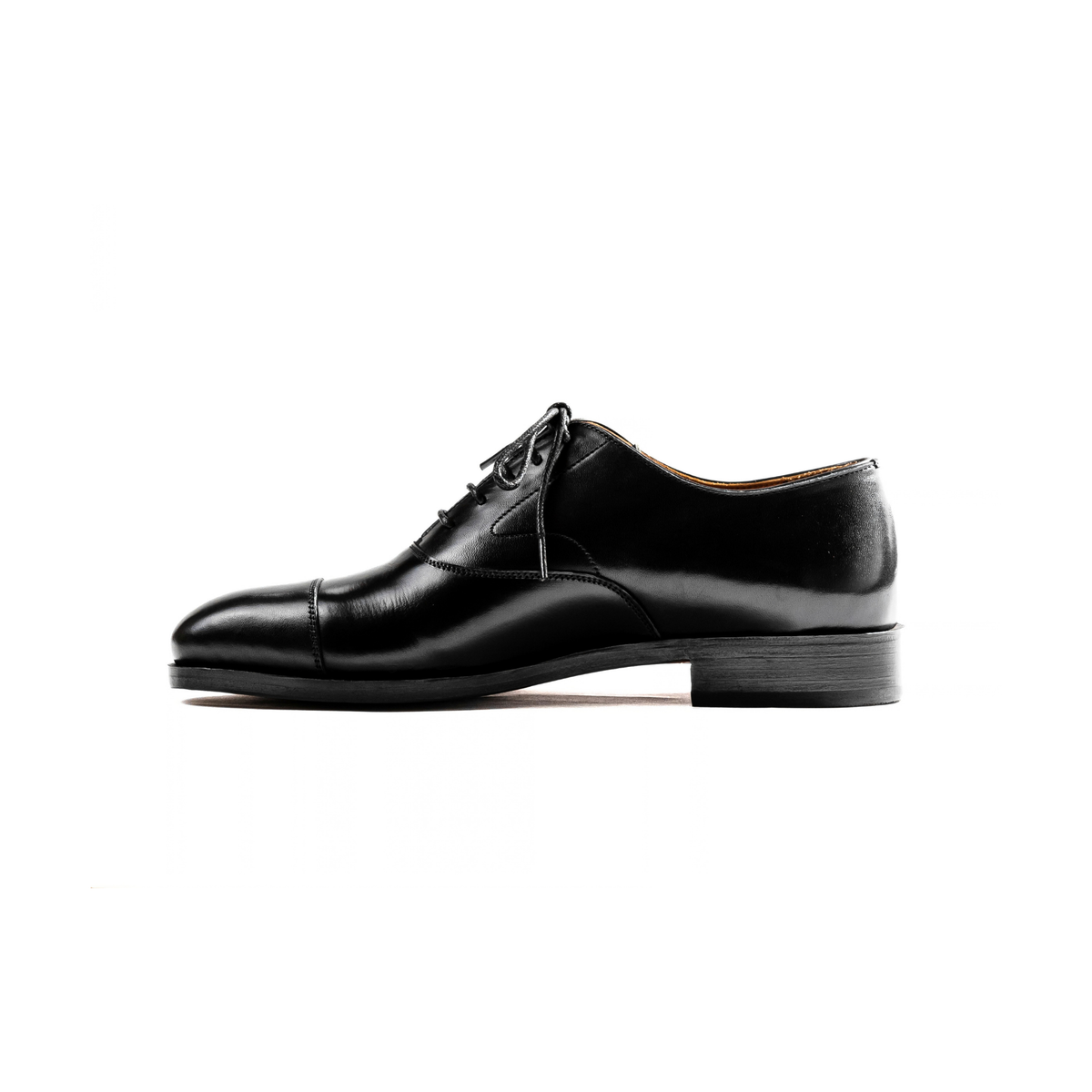 Captoe Oxford in Black Calf