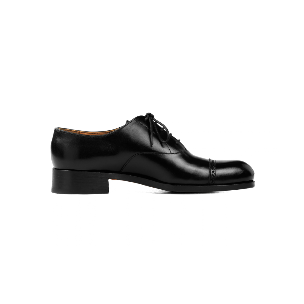Punched Captoe Oxford in Black Calf