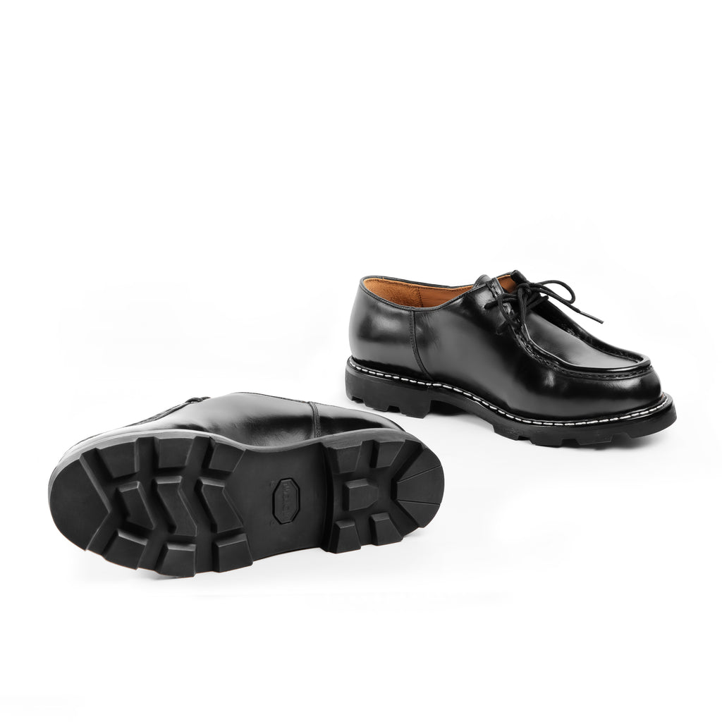 Country Derby in Black Oiled Cowhide