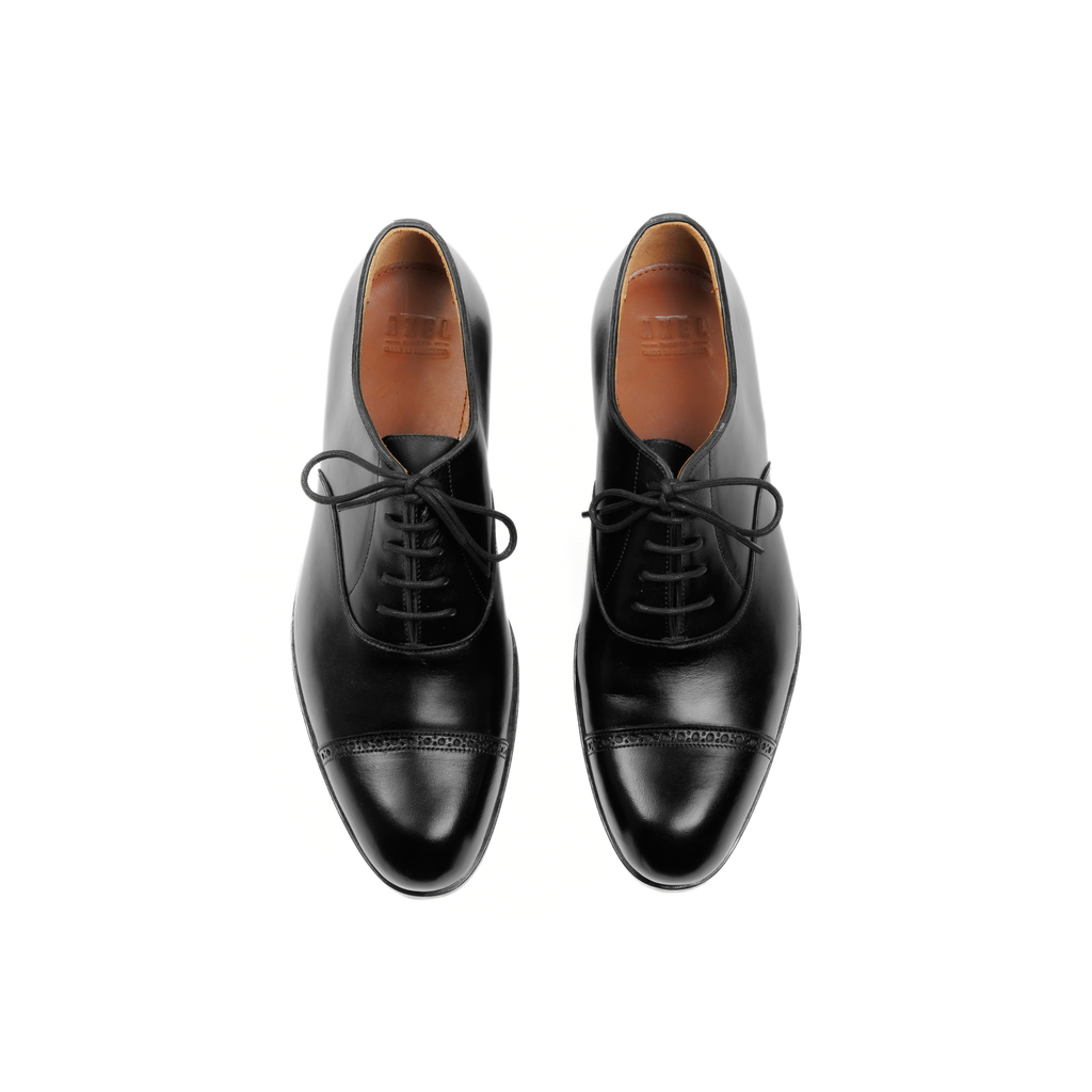 Punched Captoe Oxford in Black Calf